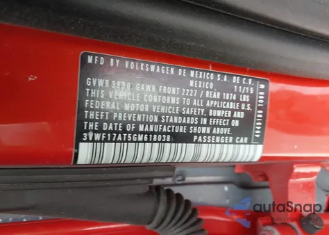 2016 Volkswagen Beetle 1.8T S из США, поврежденный, VIN 3VWF17AT5GM618038